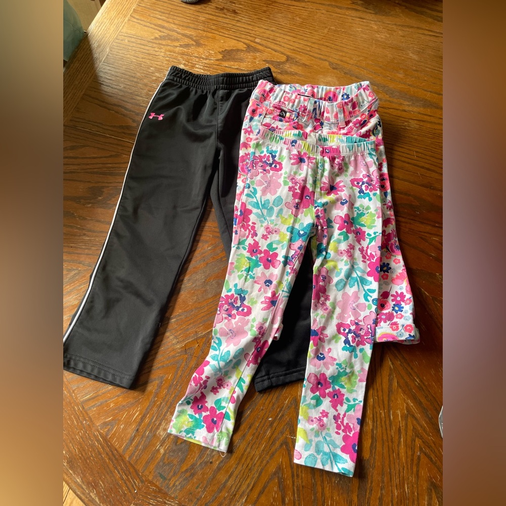 Under Armour Black, Jeggings  and Floral Leggings Bundle (3)